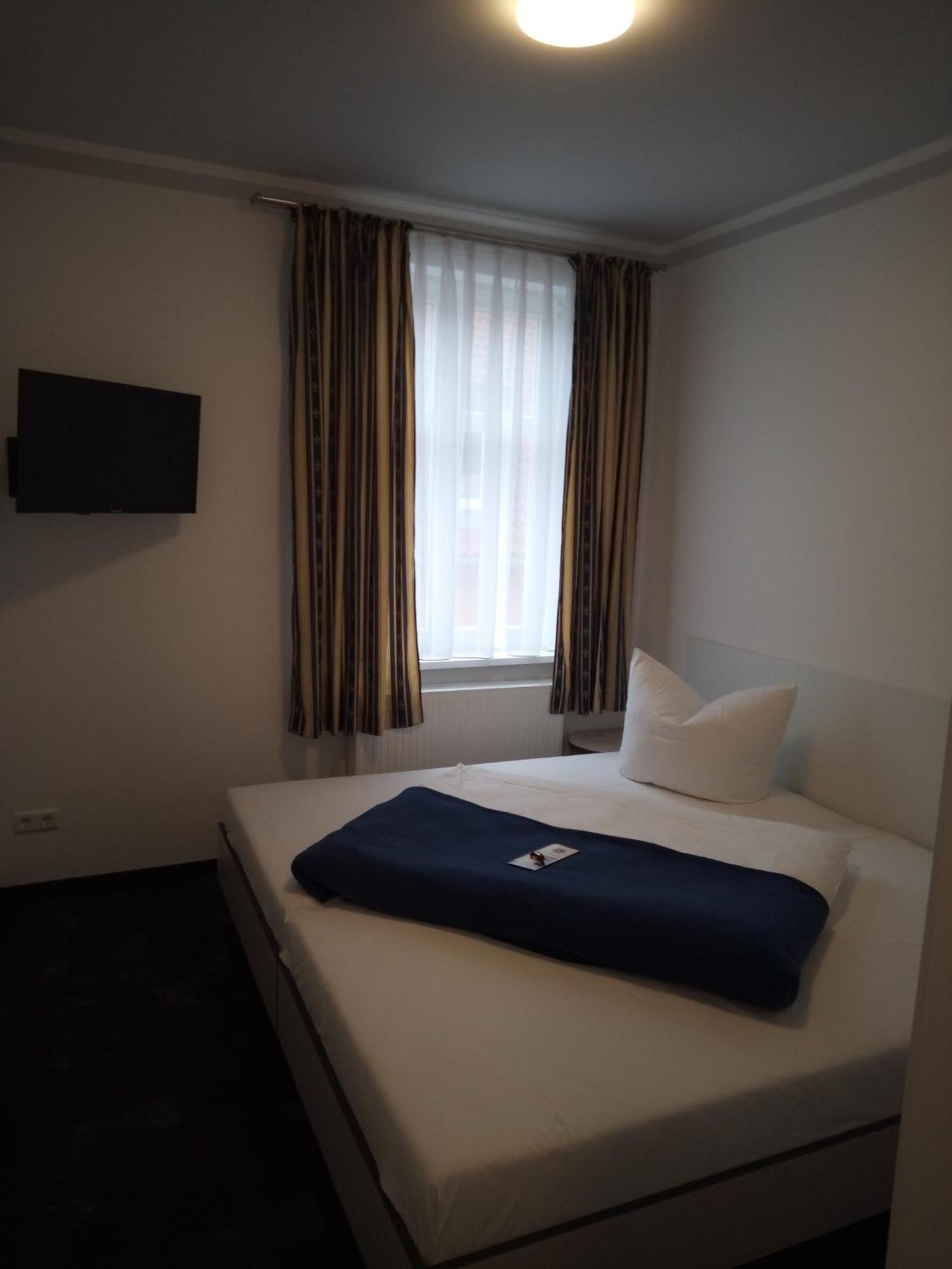 Hotel Zur Kulturweberei Finsterwalde Room photo
